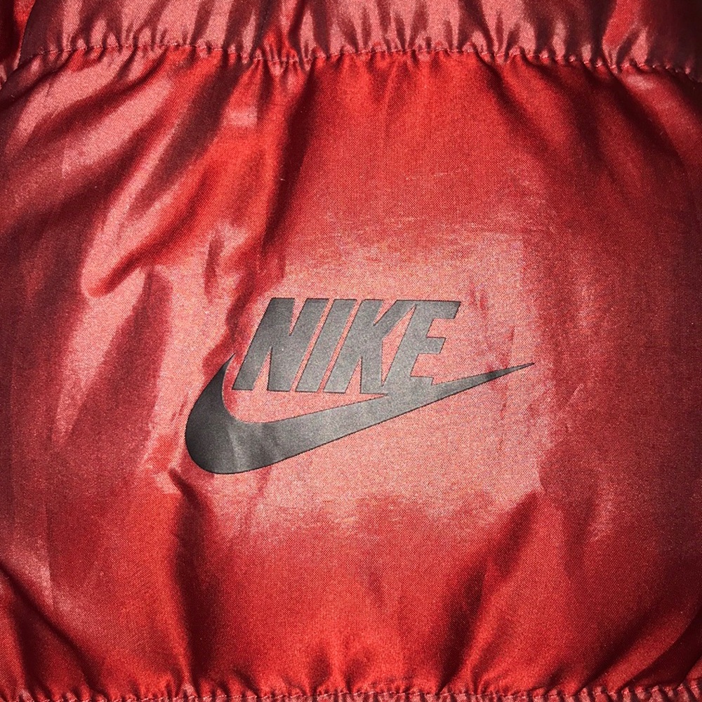 Nike vest - Picture 4 of 4